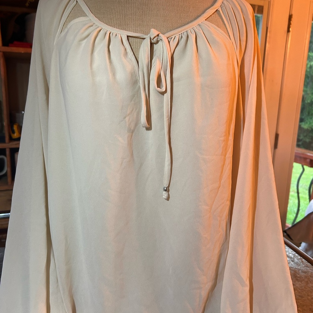 Rose & Olive Light Cream Blouse with Front Tie SKU16